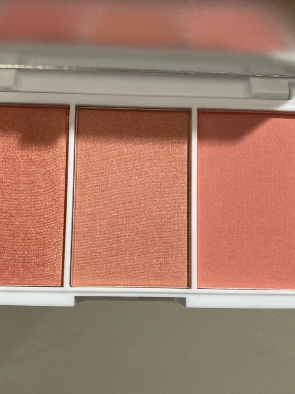 Kaleido Skin Luminate Three Shade Palette